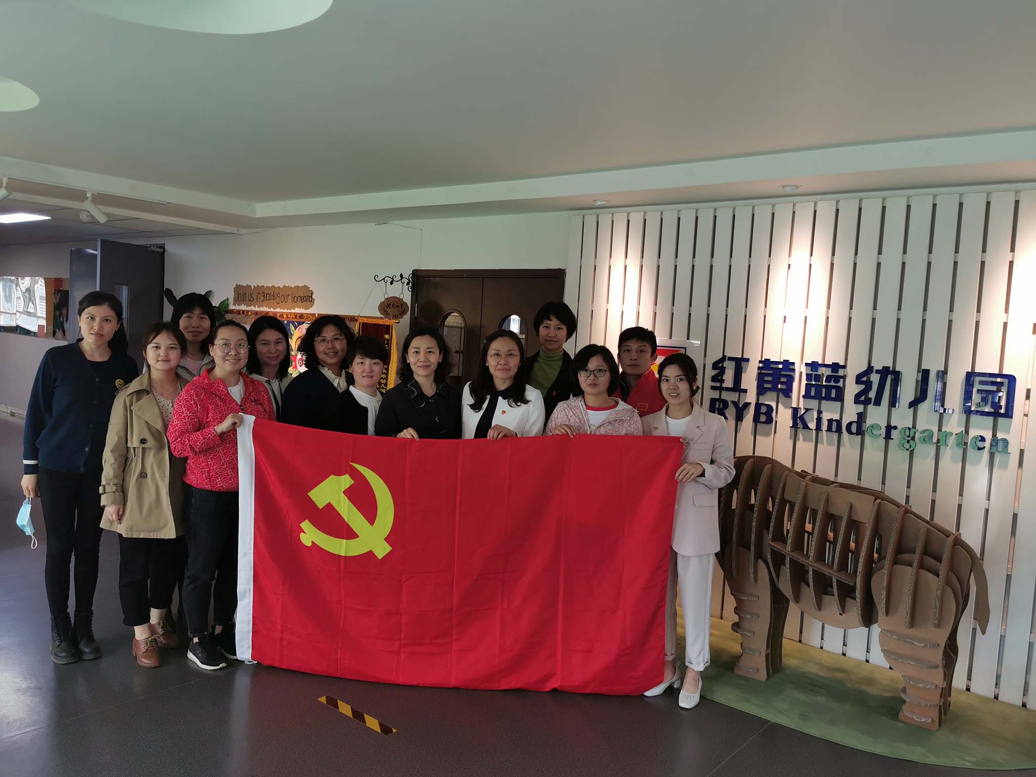 三级特黄边做边爱