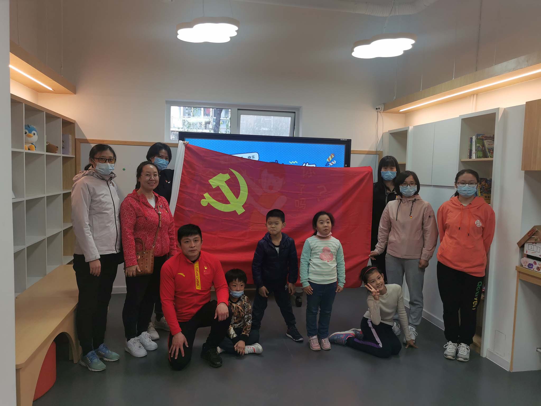 三级特黄边做边爱