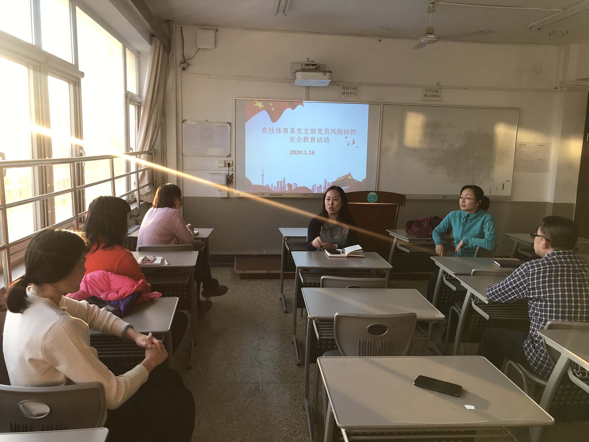 三级特黄边做边爱