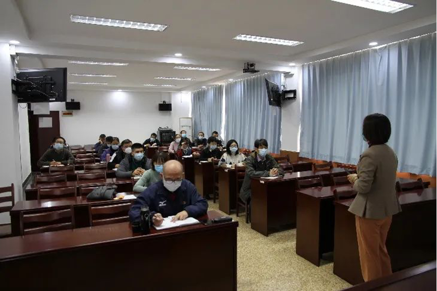 三级特黄边做边爱