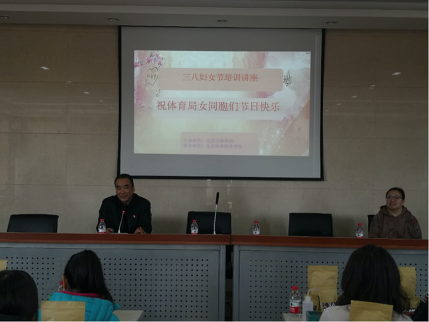 三级特黄边做边爱