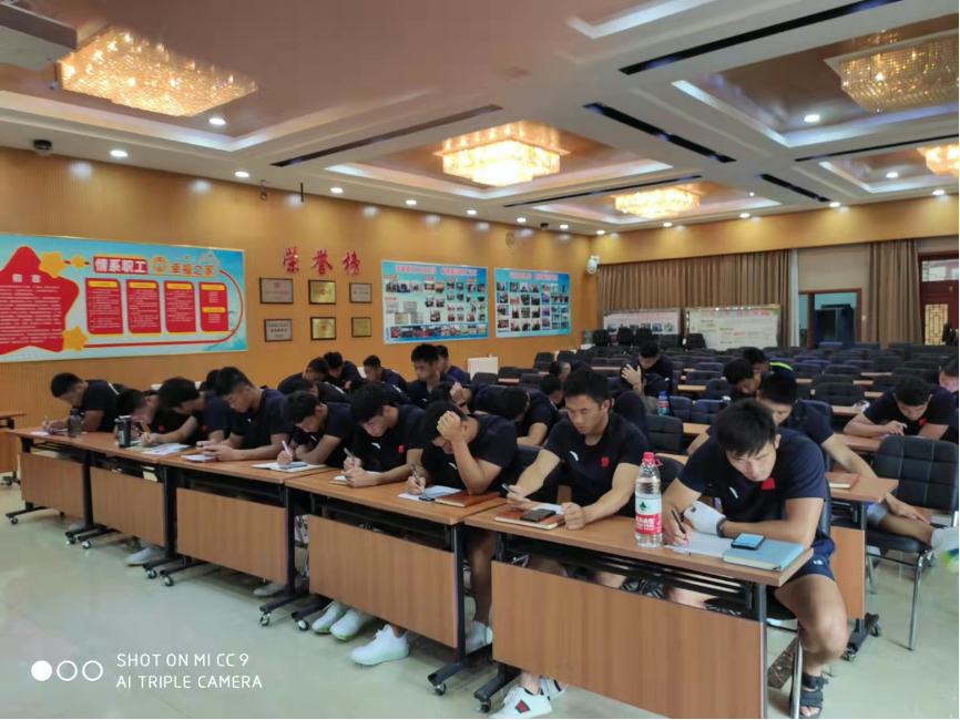 三级特黄边做边爱