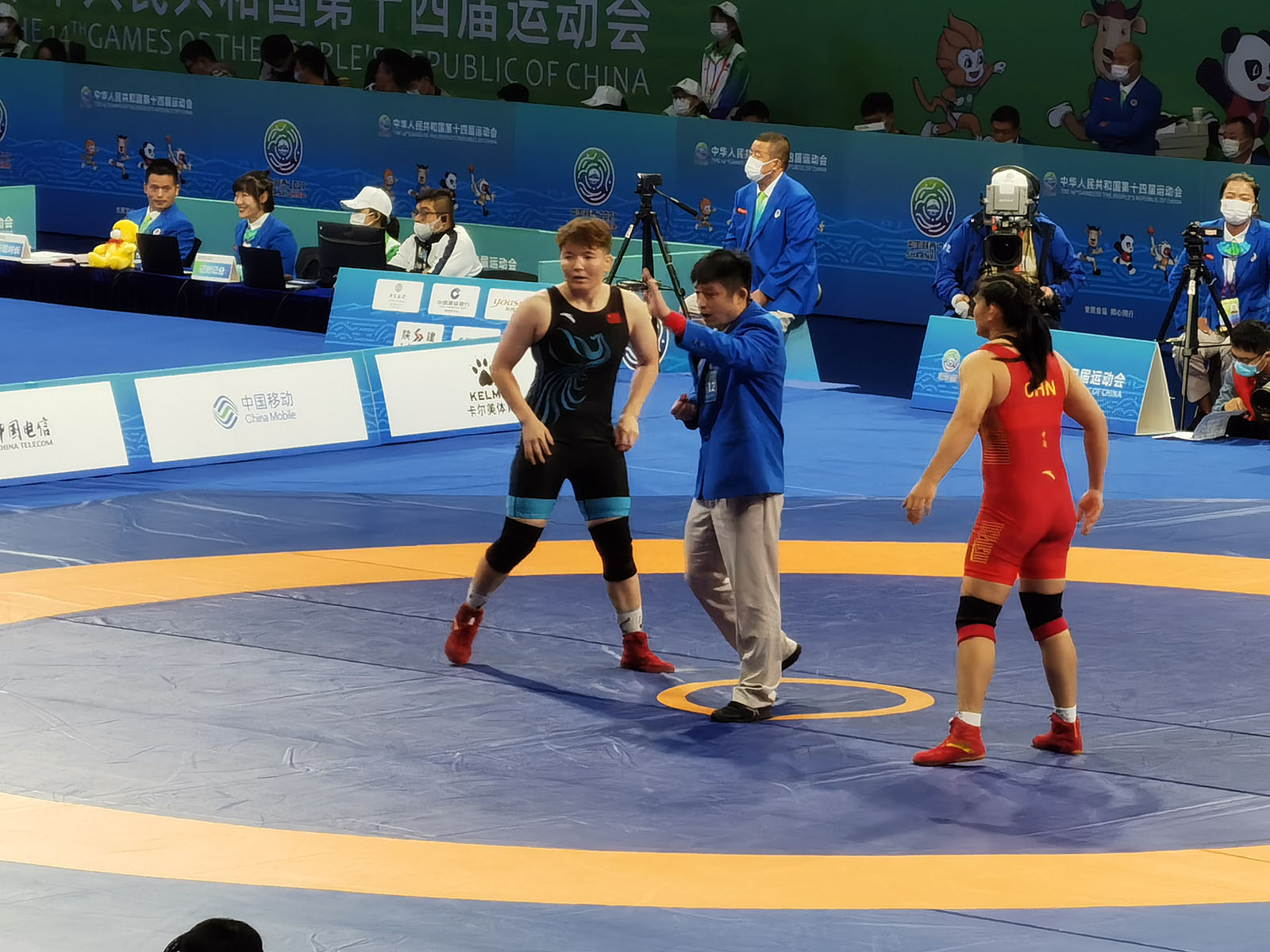 三级特黄边做边爱