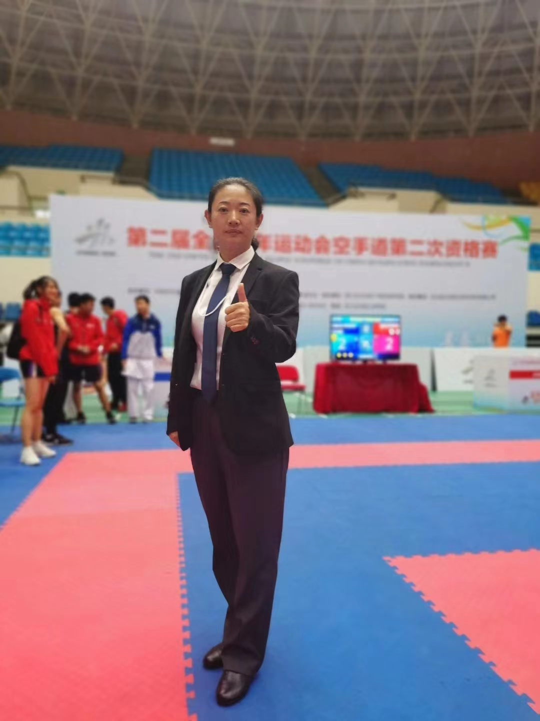 三级特黄边做边爱