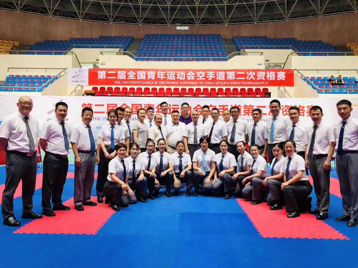 三级特黄边做边爱