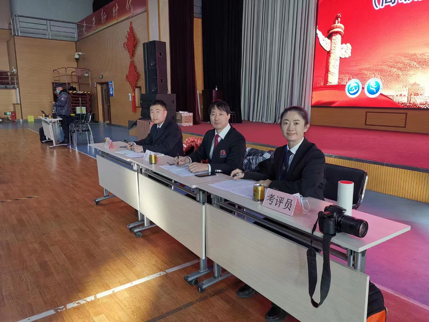 三级特黄边做边爱