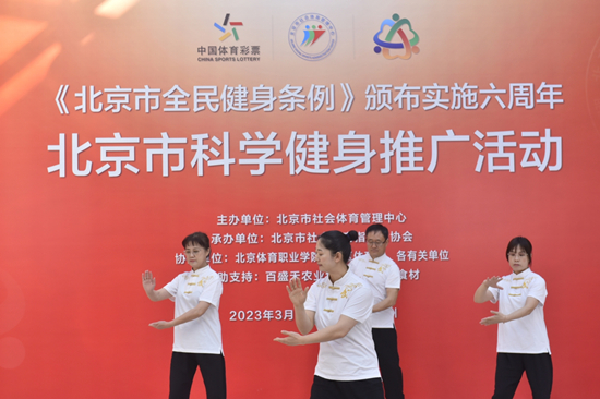 三级特黄边做边爱