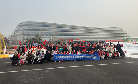 三级特黄边做边爱