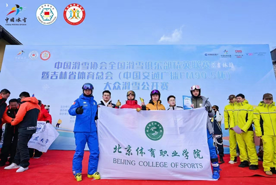 三级特黄边做边爱