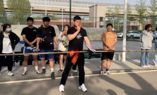 三级特黄边做边爱