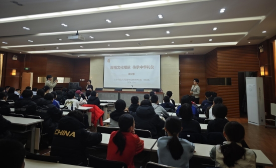 三级特黄边做边爱