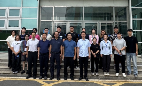 三级特黄边做边爱