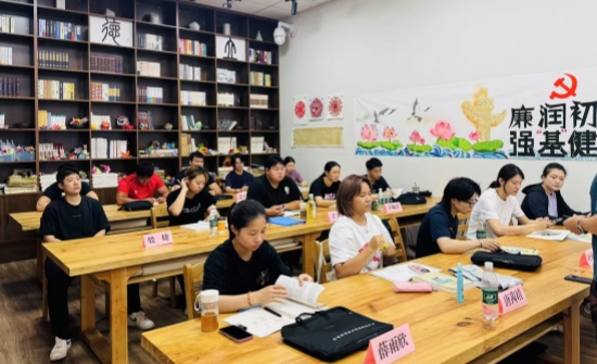 三级特黄边做边爱